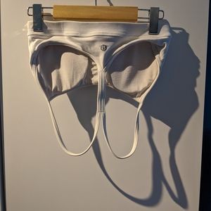 Size 8 Lululemon white flow yoga bra